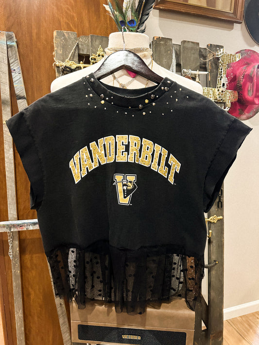 Vandy Tee ( M/ L)
